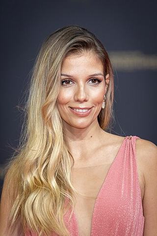 Isabel Vollmer als Tanja Wall
